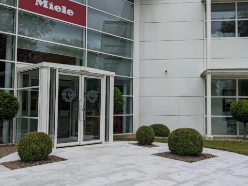 Commercial Pressure Washing