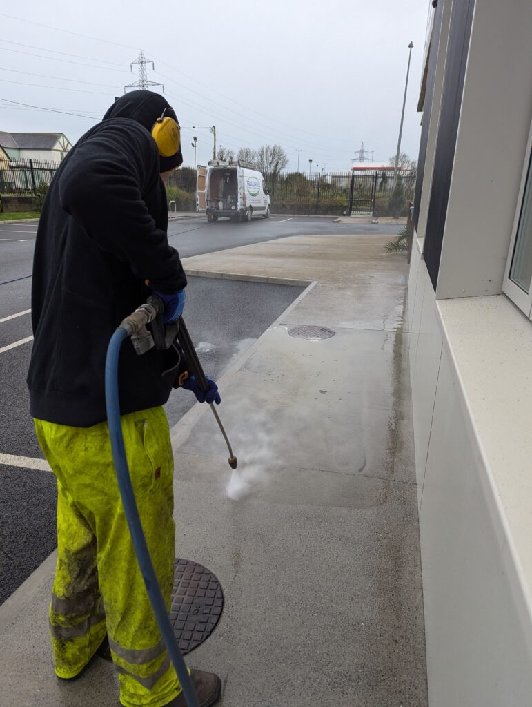 Commercial Pressure Washing